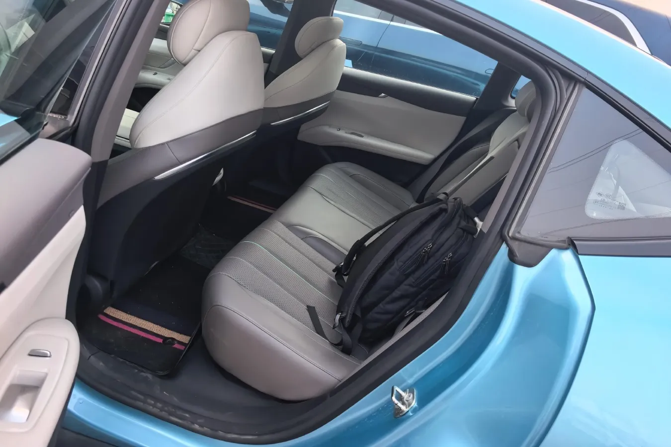 2024 Deepal L07 1.5L 98HP L4 REEV 28.39KWH,autocango,china used car exporter,china ev exporter,chinese used car exporter,chinese used ev exporter