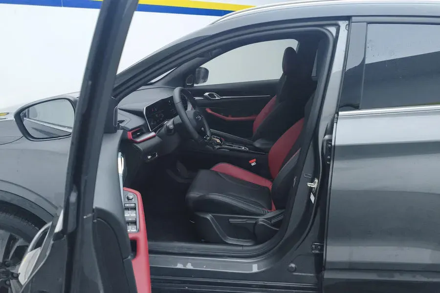 2022 Geely Coolray 1.5T 181HP L4 7DCT,autocango,china used car exporter,china ev exporter,chinese used car exporter,chinese used ev exporter