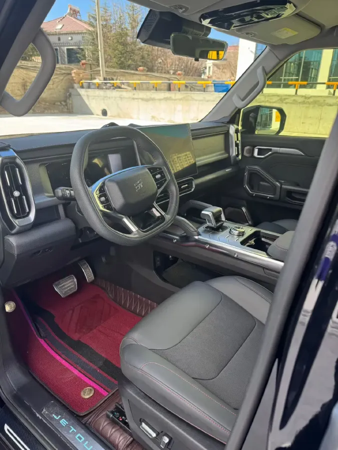 2023 Jetour Traveller 2.0T 254HP L4 7DCT,autocango,china used car exporter,china ev exporter,chinese used car exporter,chinese used ev exporter