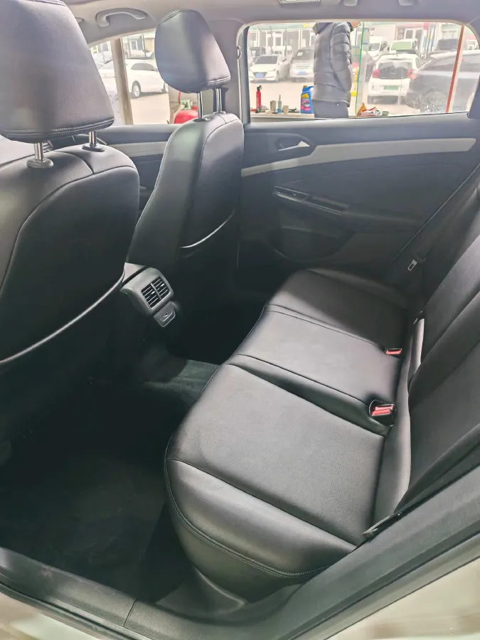 2023 Jetta VS7 1.4T 150HP L4 6AT,autocango,china used car exporter,china ev exporter,chinese used car exporter,chinese used ev exporter