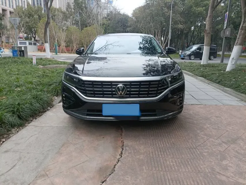 2023 Volkswagen Passat 2.0T 186HP L4 7DCT,autocango,china used car exporter,china ev exporter,chinese used car exporter,chinese used ev exporter