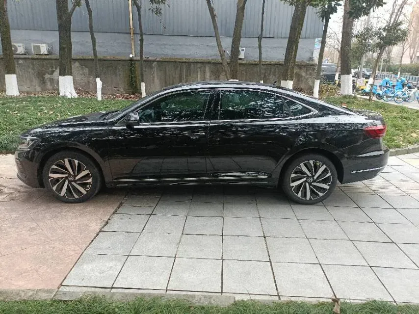 2023 Volkswagen Passat 2.0T 186HP L4 7DCT,autocango,china used car exporter,china ev exporter,chinese used car exporter,chinese used ev exporter