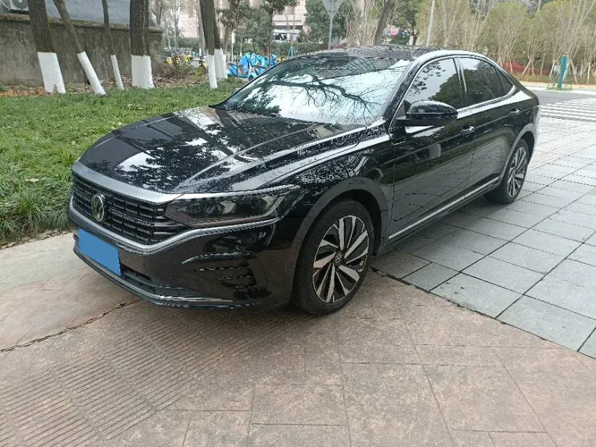 2023 Volkswagen Passat 2.0T 186HP L4 7DCT,autocango,china used car exporter,china ev exporter,chinese used car exporter,chinese used ev exporter