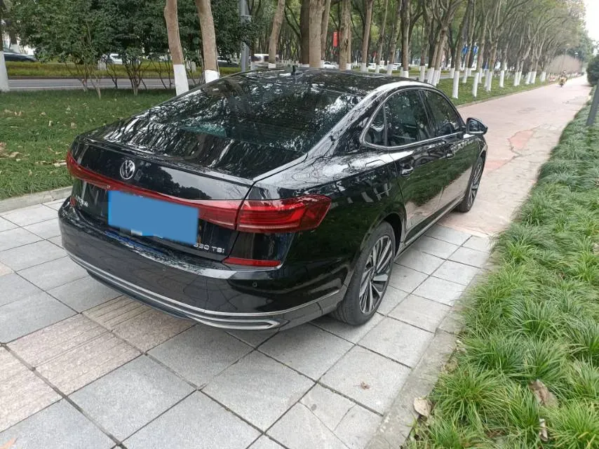 2023 Volkswagen Passat 2.0T 186HP L4 7DCT,autocango,china used car exporter,china ev exporter,chinese used car exporter,chinese used ev exporter