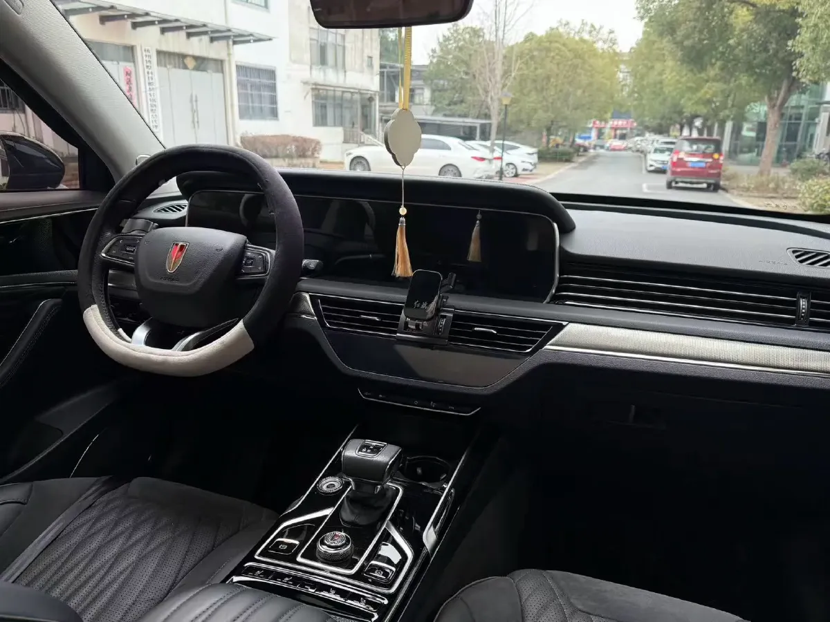 2022 HongQi HS5 2.0T 224HP L4 6AT,autocango,china used car exporter,china ev exporter,chinese used car exporter,chinese used ev exporter