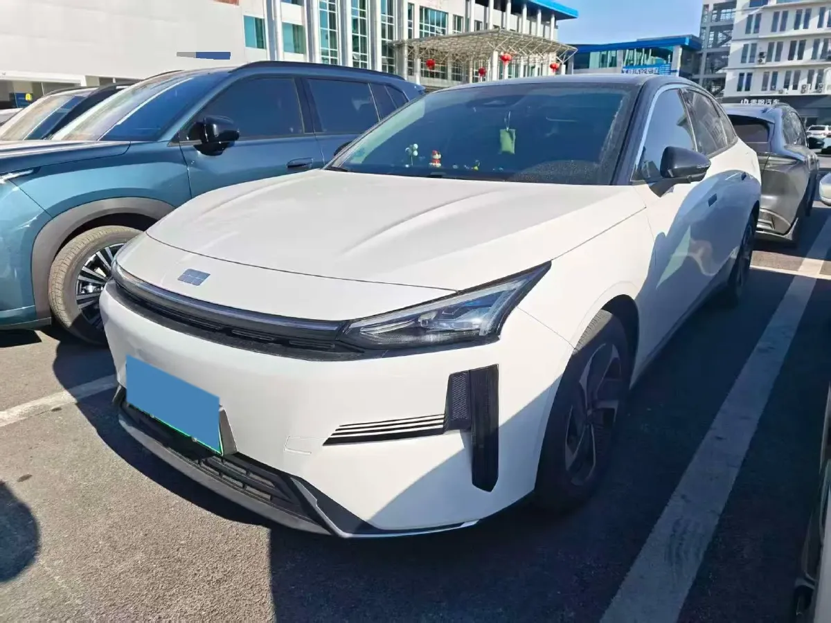 2024 Geely Galaxy L6 1.5T 163HP L4 3DHT PHEV,autocango,china used car exporter,china ev exporter,chinese used car exporter,chinese used ev exporter