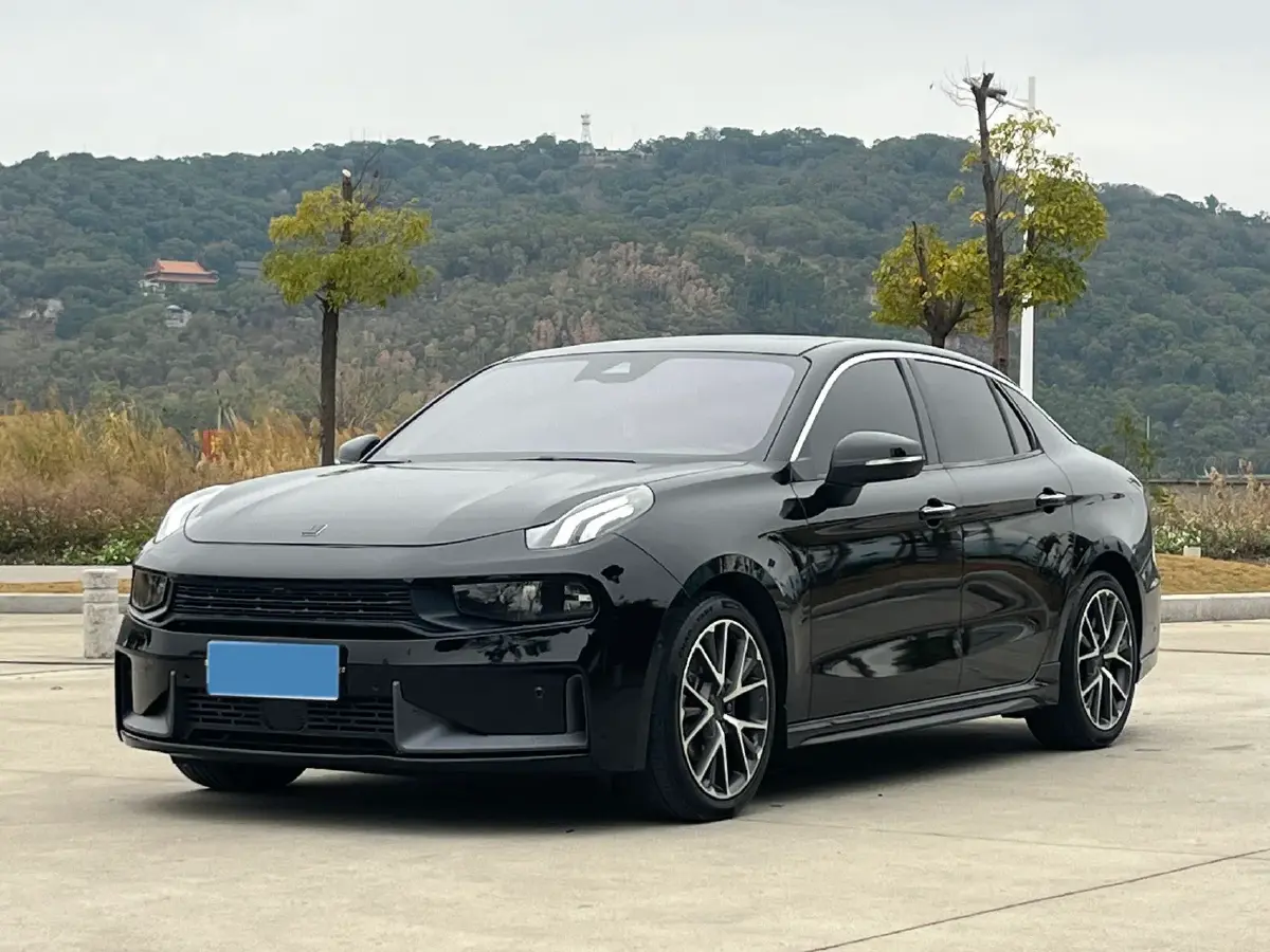 2019 LYNK&CO 01 2.0T 190HP L4 6AT