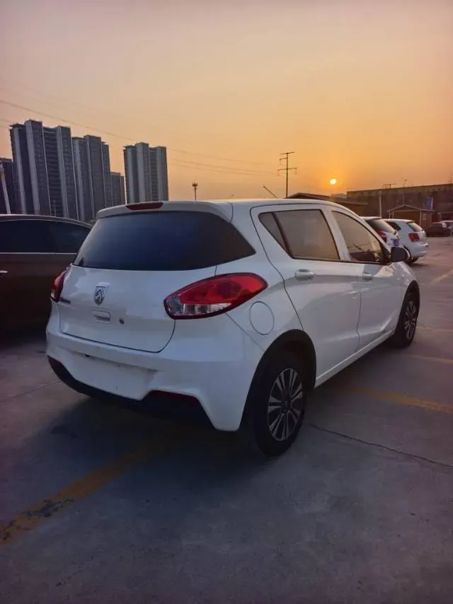 2016 BaoJun 310 1.2L 82HP L4 5MT,autocango,china used car exporter,china ev exporter,chinese used car exporter,chinese used ev exporter