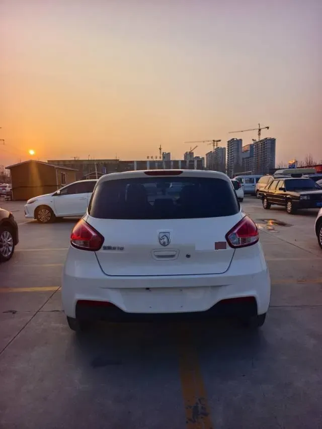 2016 BaoJun 310 1.2L 82HP L4 5MT,autocango,china used car exporter,china ev exporter,chinese used car exporter,chinese used ev exporter