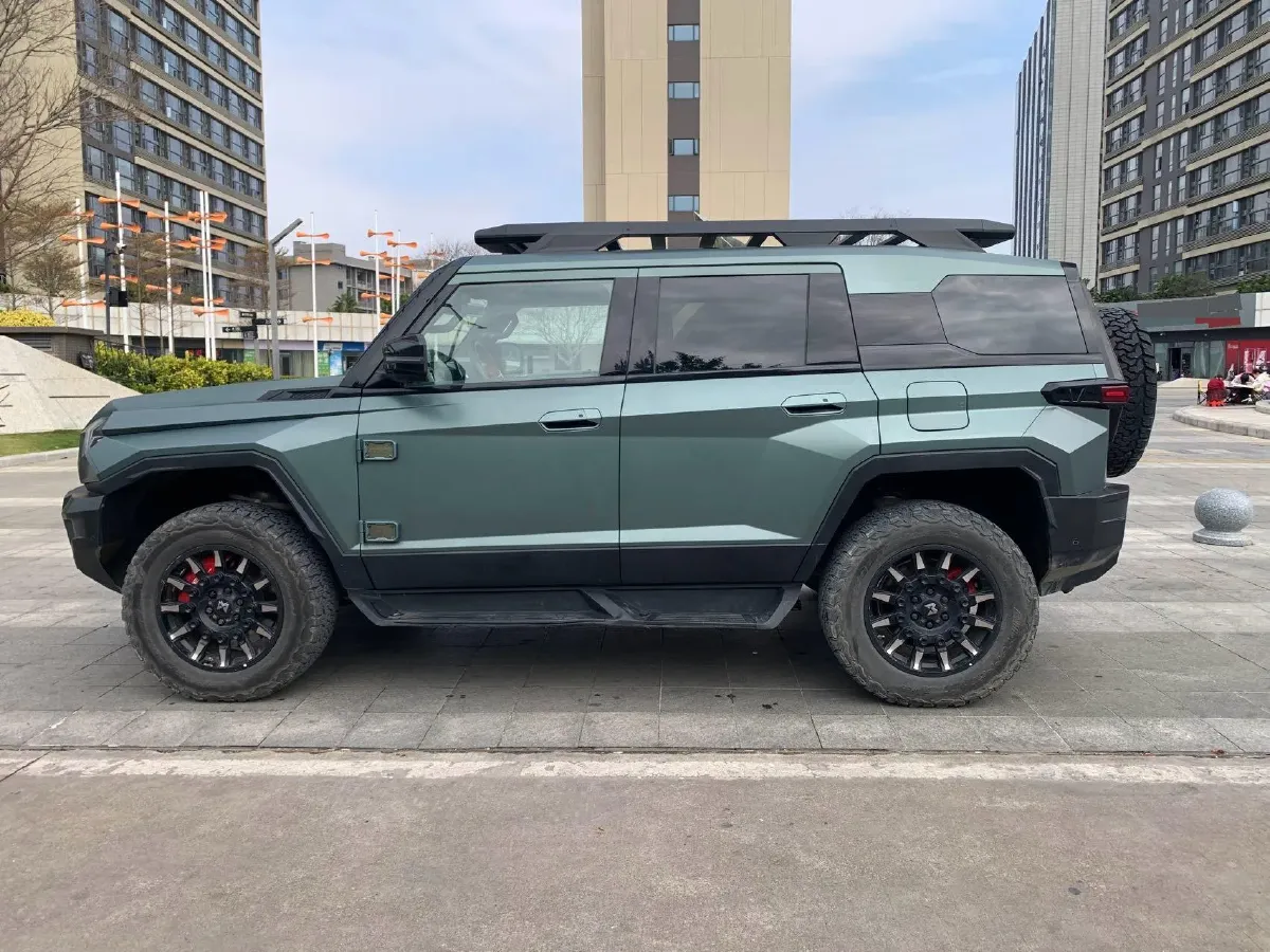 2023 M Hero 917 REEV 197HP 2AT REEV 65.8KWH,autocango,china used car exporter,china ev exporter,chinese used car exporter,chinese used ev exporter
