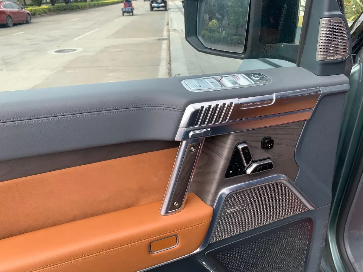 2023 M Hero 917 REEV 197HP 2AT REEV 65.8KWH,autocango,china used car exporter,china ev exporter,chinese used car exporter,chinese used ev exporter