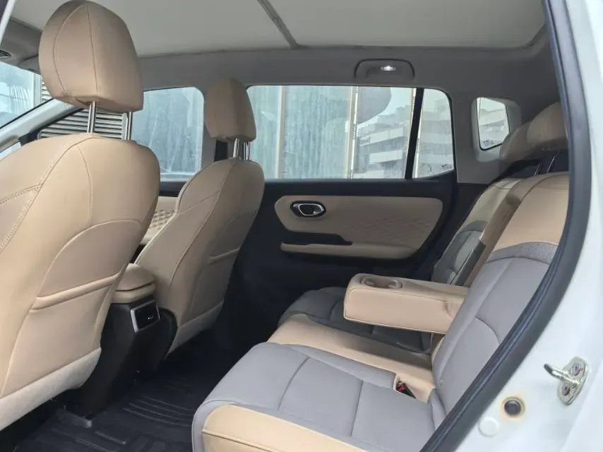 2022 Geely Okavango 1.8T 184HP L4 7DCT,autocango,china used car exporter,china ev exporter,chinese used car exporter,chinese used ev exporter