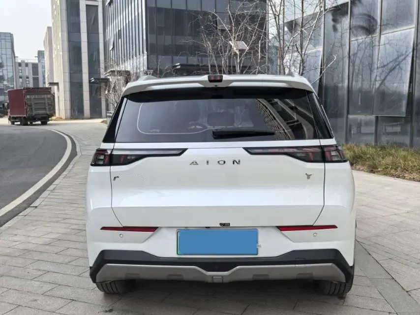 2022 Geely Okavango 1.8T 184HP L4 7DCT,autocango,china used car exporter,china ev exporter,chinese used car exporter,chinese used ev exporter