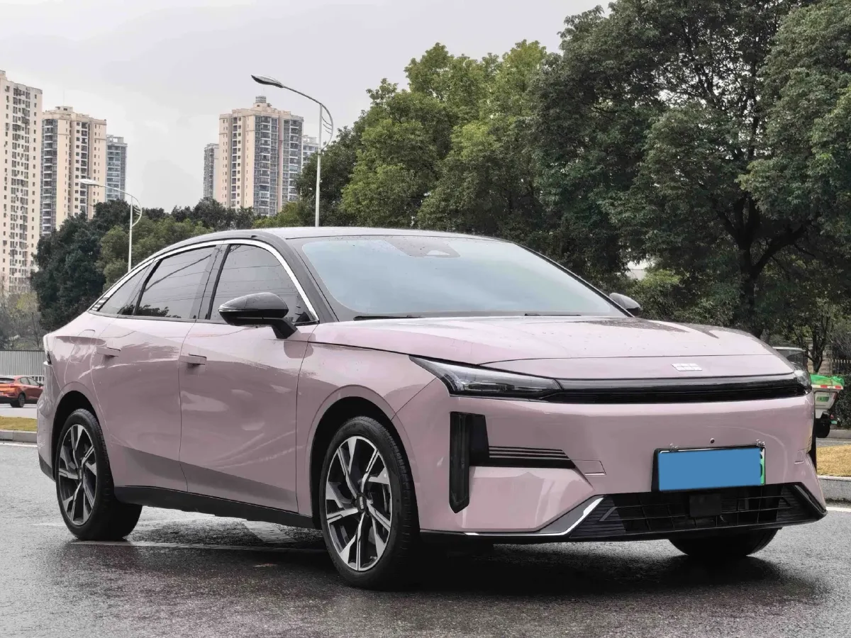 2024 Geely Galaxy L6 1.5T 163HP L4 3DHT PHEV,autocango,china used car exporter,china ev exporter,chinese used car exporter,chinese used ev exporter