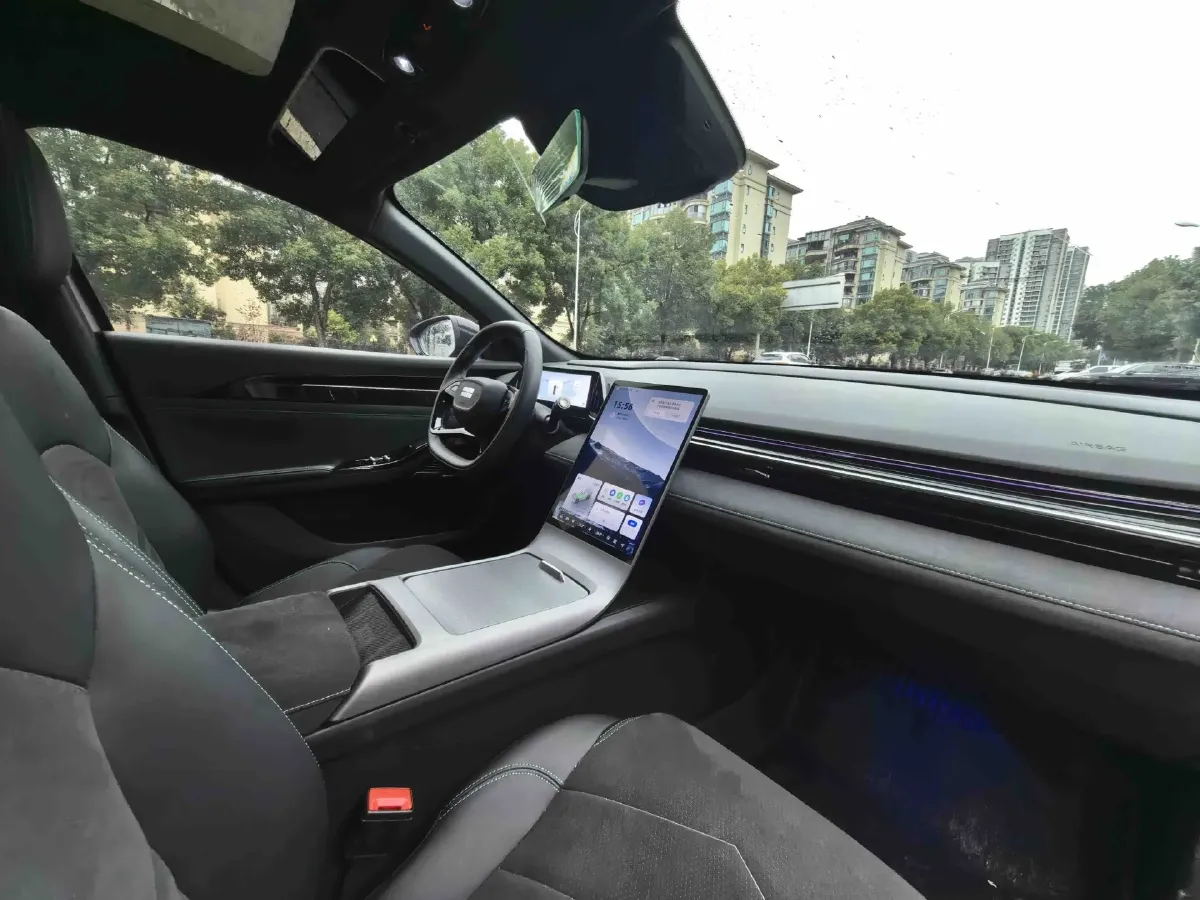 2024 Geely Galaxy L6 1.5T 163HP L4 3DHT PHEV,autocango,china used car exporter,china ev exporter,chinese used car exporter,chinese used ev exporter