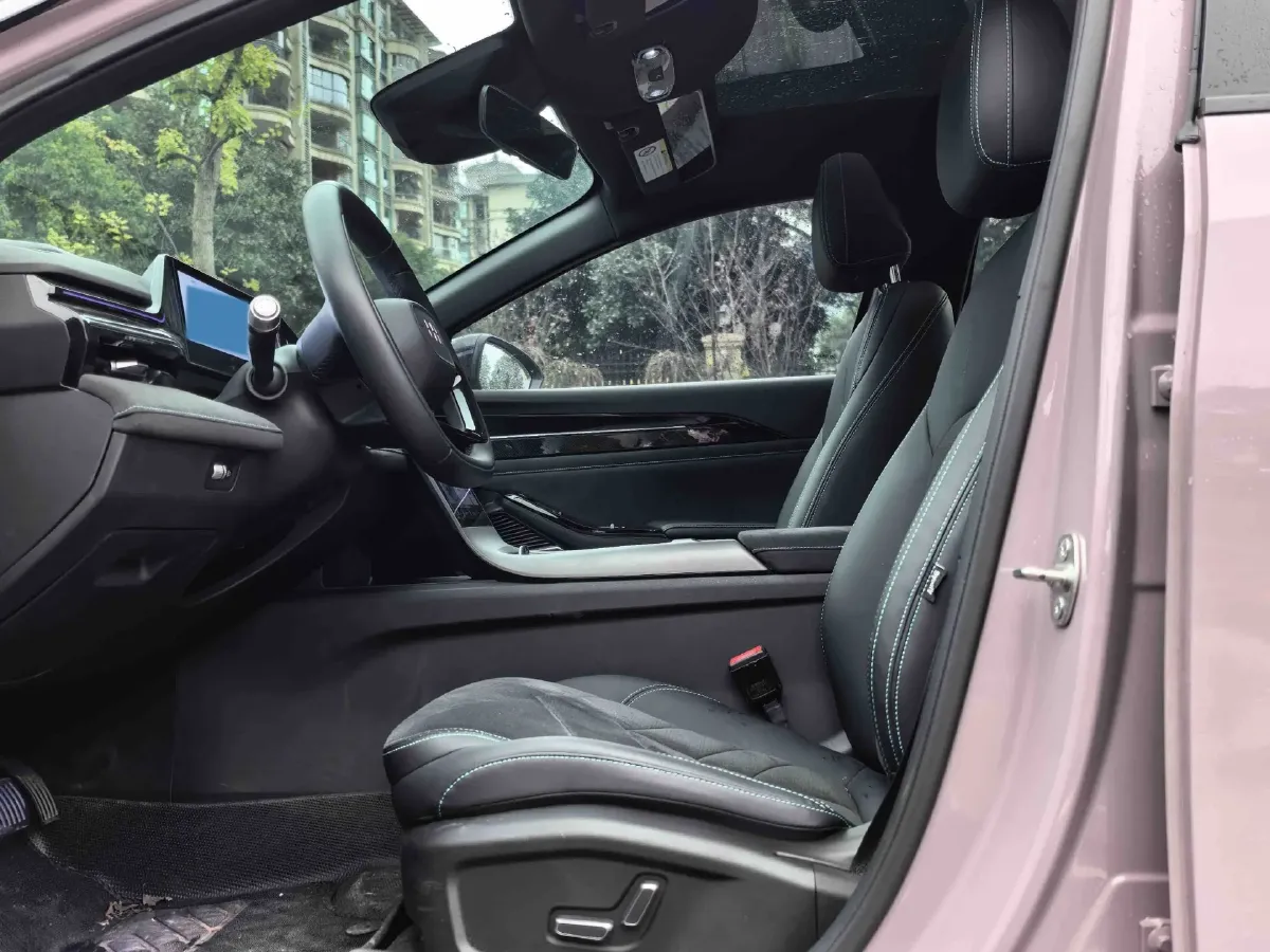 2024 Geely Galaxy L6 1.5T 163HP L4 3DHT PHEV,autocango,china used car exporter,china ev exporter,chinese used car exporter,chinese used ev exporter