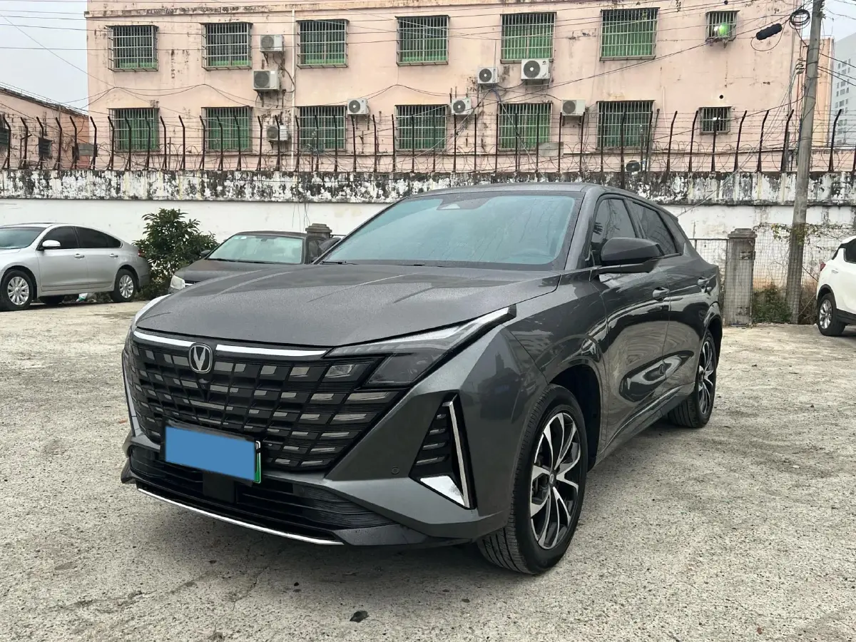 2024 ChangAn UNI-Z 1.5L 98HP L4 E-CVT PHEV 18.4KWH