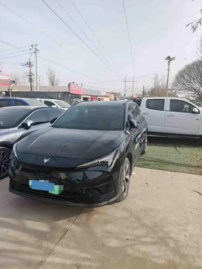 2024 HongQi H5 2.0T 224HP L4 8AT