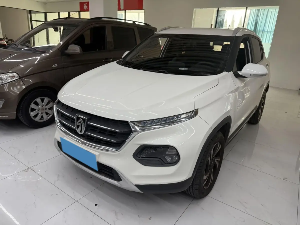 2017 BaoJun 310W 1.5L 105HP L4 6MT