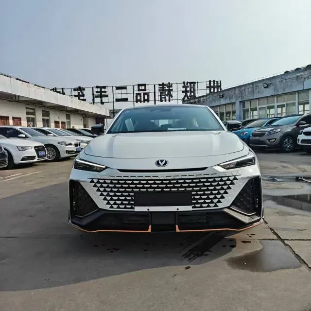 2024 ChangAn UNI-V 2.0T 233HP L4 8AT,autocango,china used car exporter,china ev exporter,chinese used car exporter,chinese used ev exporter