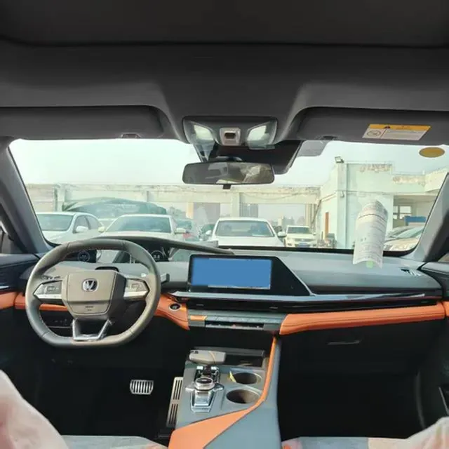 2024 ChangAn UNI-V 2.0T 233HP L4 8AT,autocango,china used car exporter,china ev exporter,chinese used car exporter,chinese used ev exporter