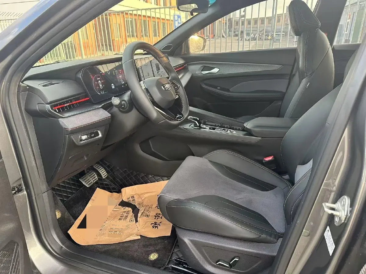 2022 Geely Binray 1.5T 181HP L4 7DCT,autocango,china used car exporter,china ev exporter,chinese used car exporter,chinese used ev exporter