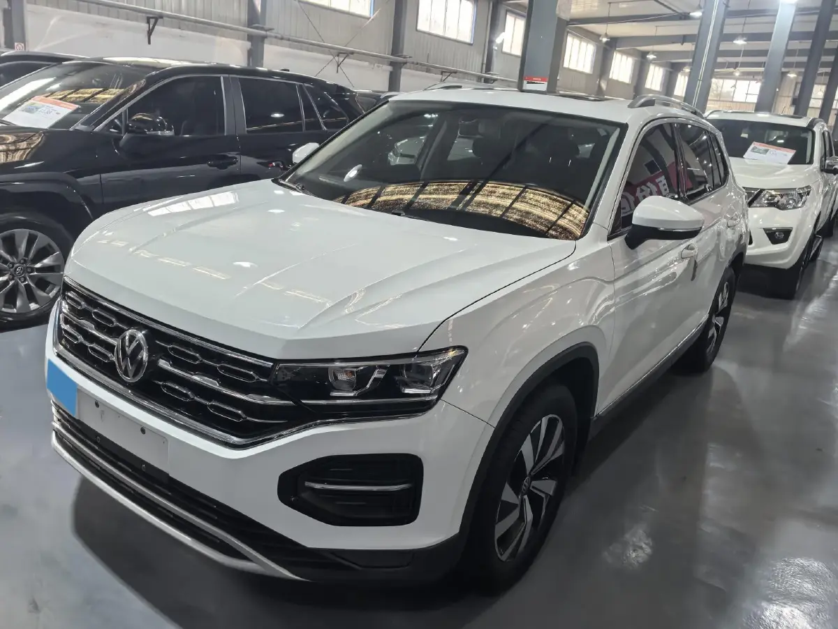 2019 Jeep Cherokee 2.0T 234HP L4 9AT