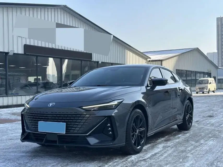 2023 ChangAn UNI-V 1.5T 188HP L4 7DCT