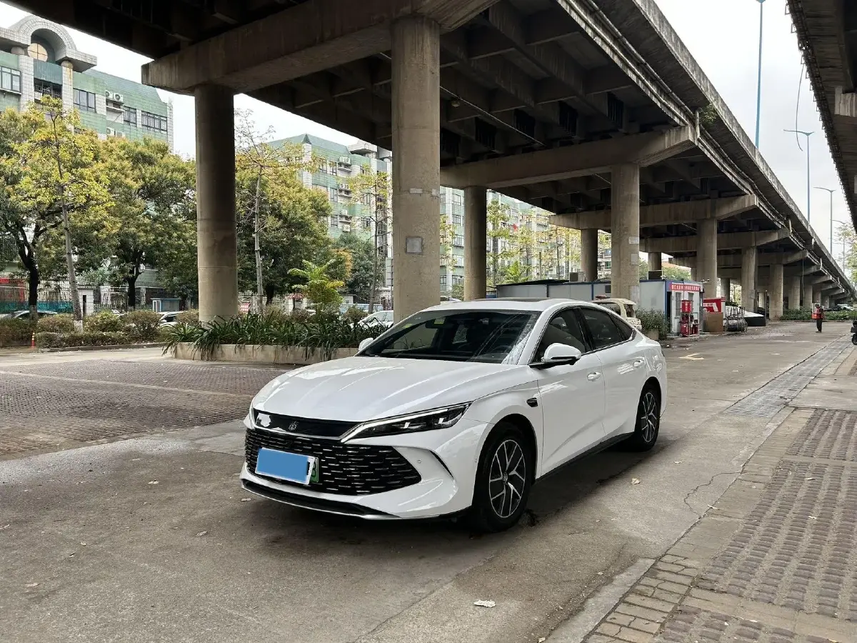 2025 BYD QinL 1.5L 101HP L4 E-CVT PHEV 15.87KWH