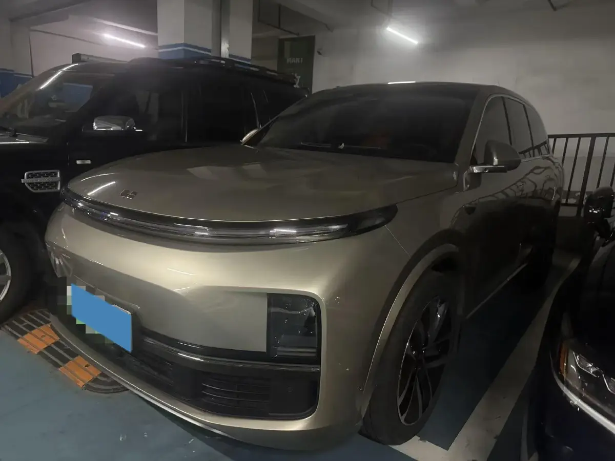 2023 Li L8 Range Extended 154HP REEV 40.9KWH