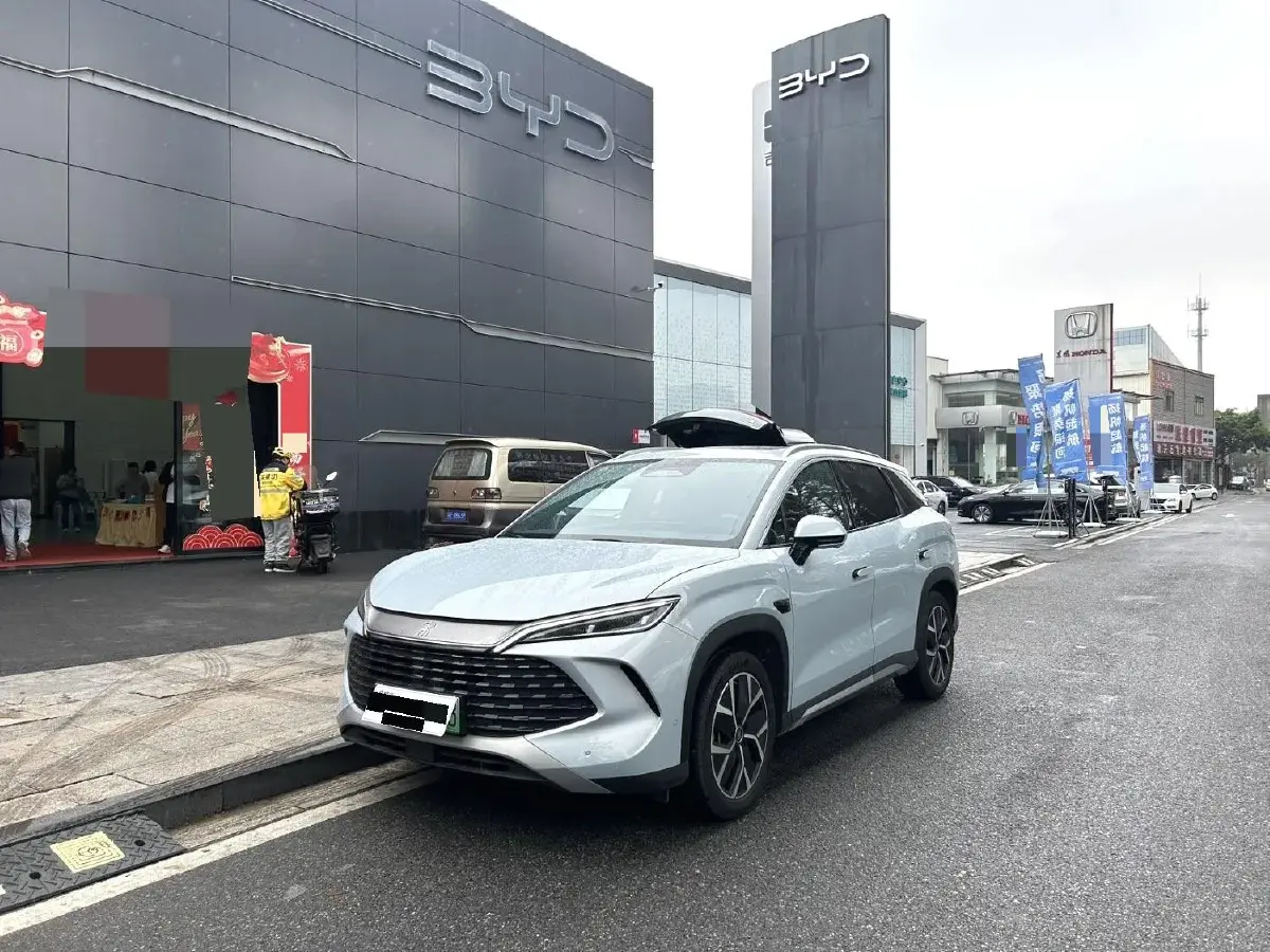 2025 BYD SongL DM-i 1.5L 101HP L4 E-CVT PHEV 26.6KWH