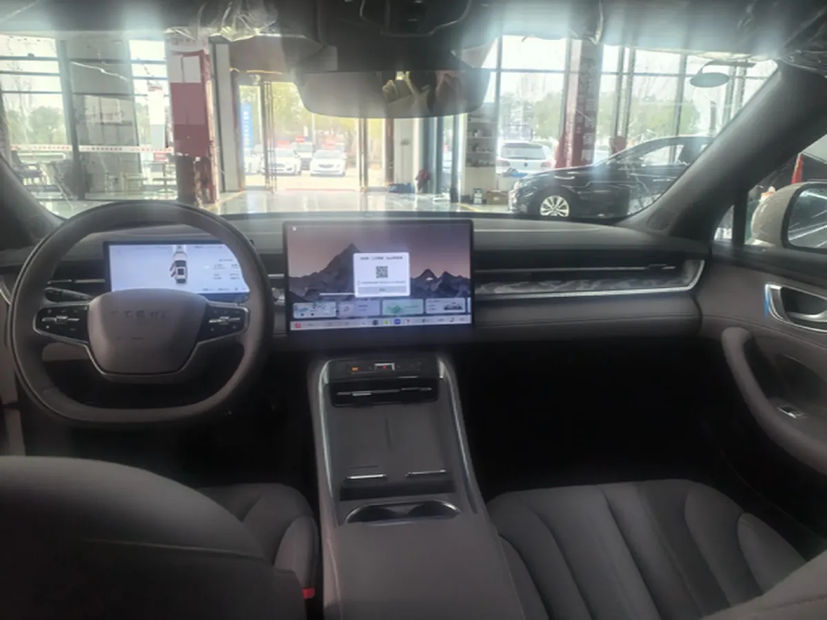 2025 Roewe M7 DMH 1.5L 112HP L4 1DHT PHEV,autocango,china used car exporter,china ev exporter,chinese used car exporter,chinese used ev exporter