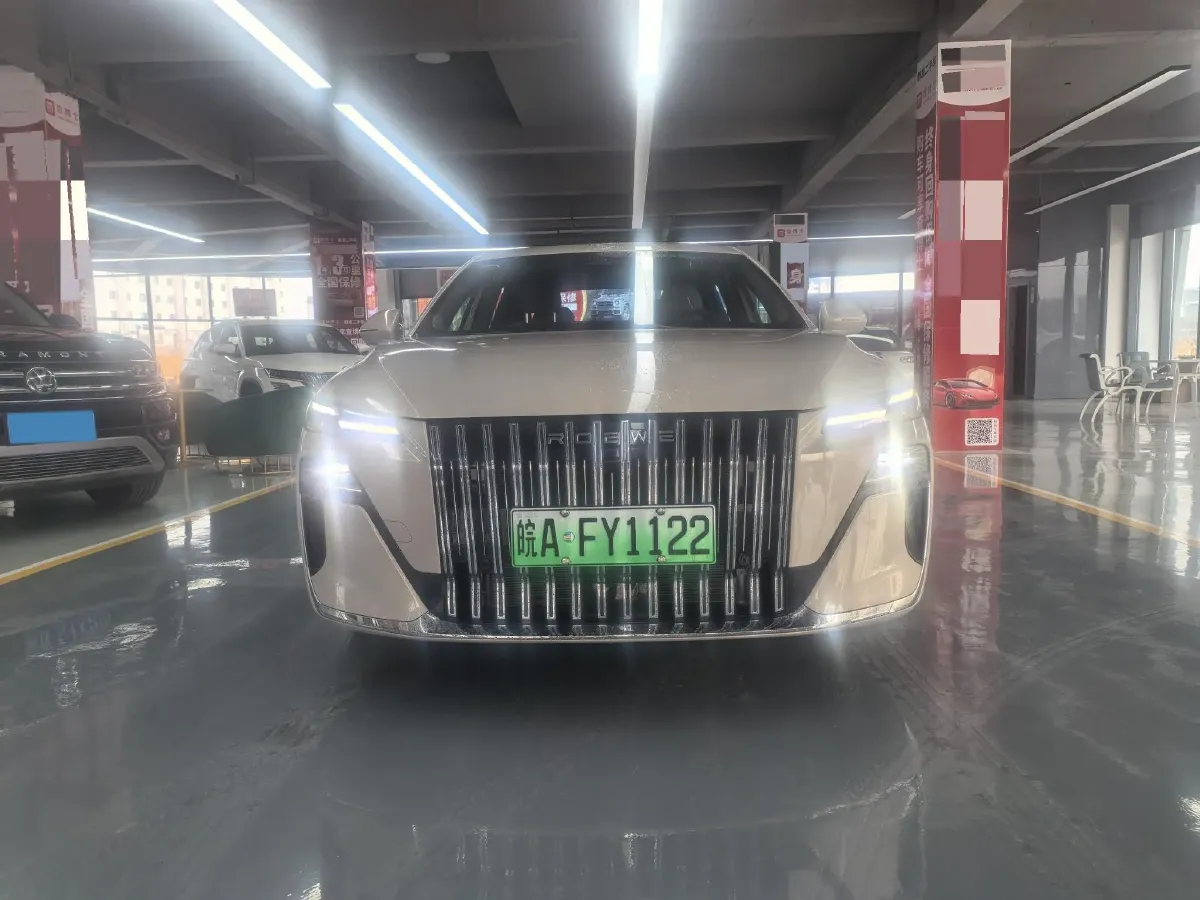 2025 Roewe M7 DMH 1.5L 112HP L4 1DHT PHEV,autocango,china used car exporter,china ev exporter,chinese used car exporter,chinese used ev exporter