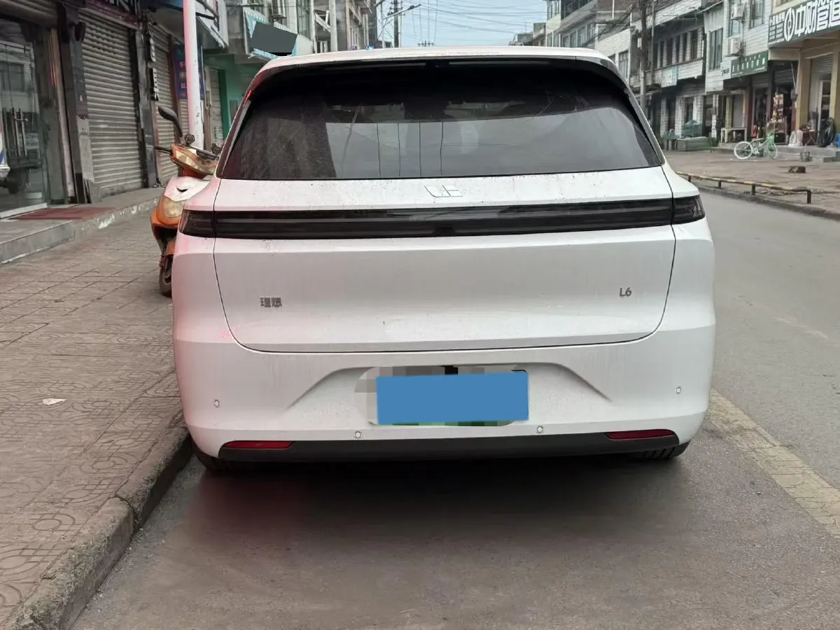 2025 Li L6 Range Extended 154HP L4 REEV,autocango,china used car exporter,china ev exporter,chinese used car exporter,chinese used ev exporter