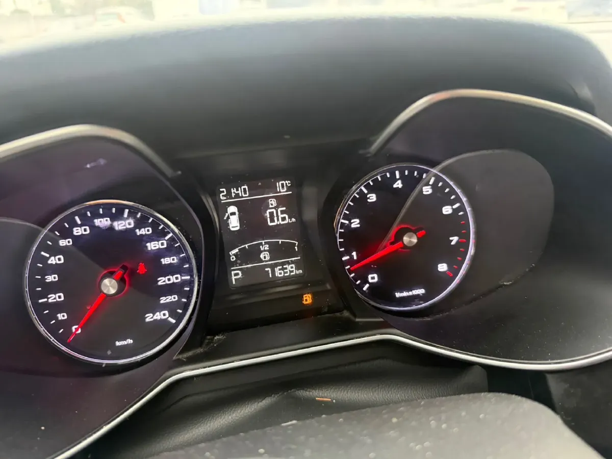 2019 MAXUS D60 1.5T 169HP L4 7DCT,autocango,china used car exporter,china ev exporter,chinese used car exporter,chinese used ev exporter