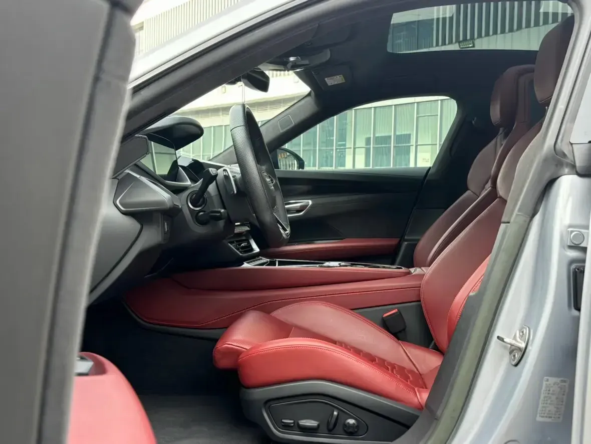 2023 Audi RS e-tron GT 2AT BEV 93.4KWH,autocango,china used car exporter,china ev exporter,chinese used car exporter,chinese used ev exporter