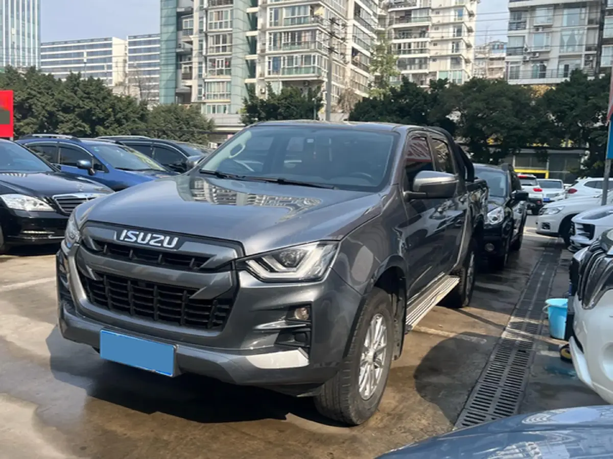 2023 Isuzu LingTuo 2.5T 150HP L4 8AT