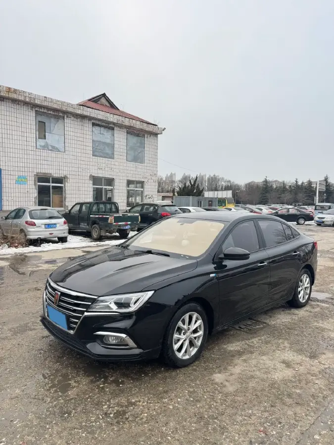 2019 Roewe i5 1.5L 120HP L4 CVT