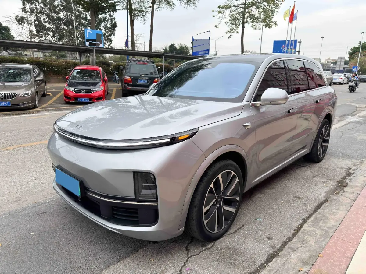 2023 Li L7 Range Extended 154HP REEV 40.9KWH