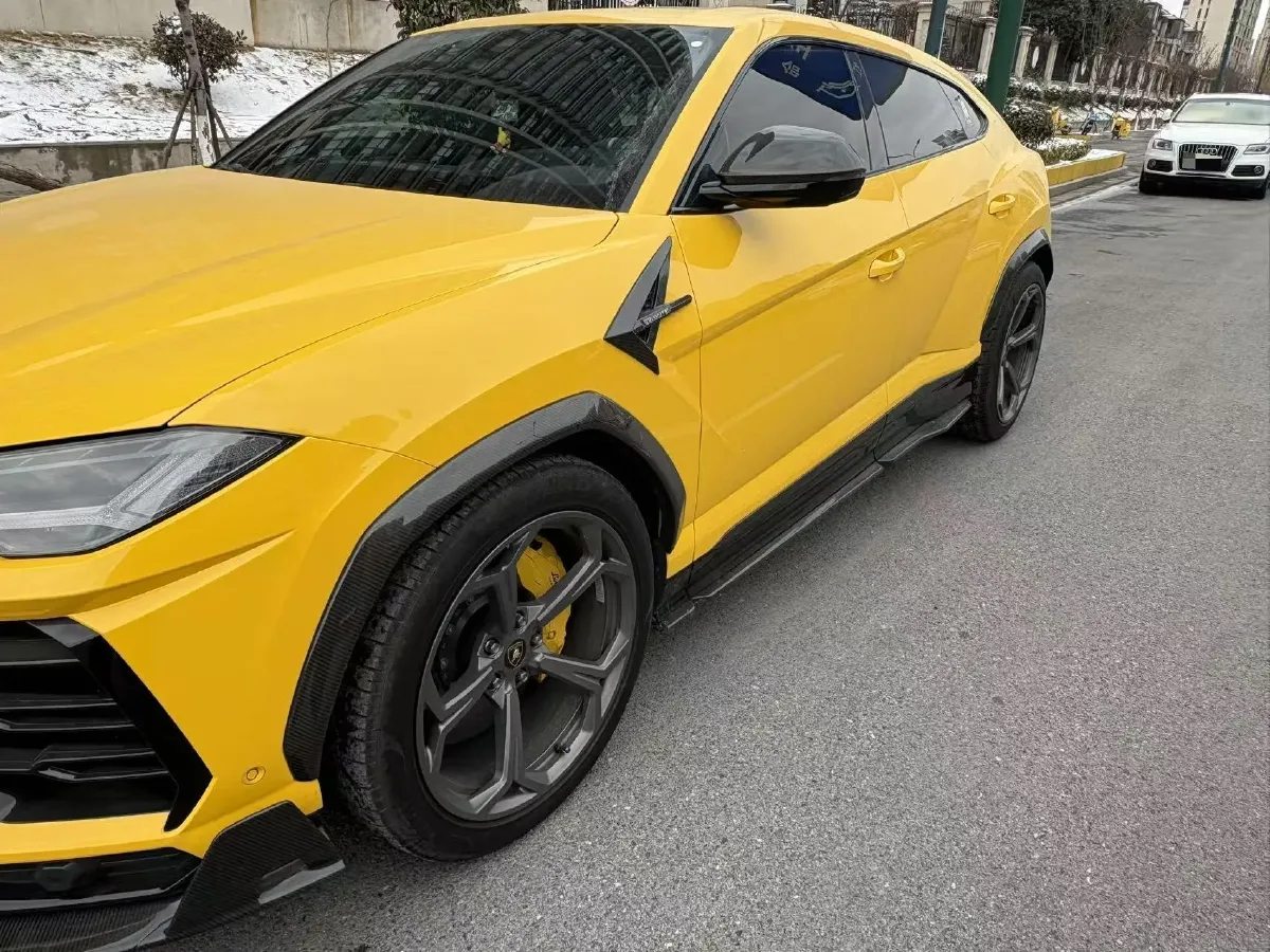 2021 Lamborghini Urus 4.0T 641HP V8 8AT,autocango,china used car exporter,china ev exporter,chinese used car exporter,chinese used ev exporter