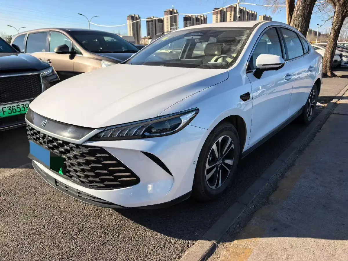 2025 BYD Seal05 DM-i 1.5L 101HP L4 E-CVT PHEV 7.68KWH