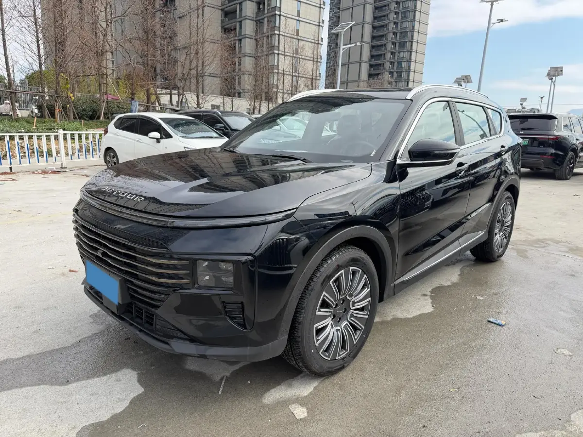 2025 Jetour X70 Plus 1.5T 156HP L4 6DCT
