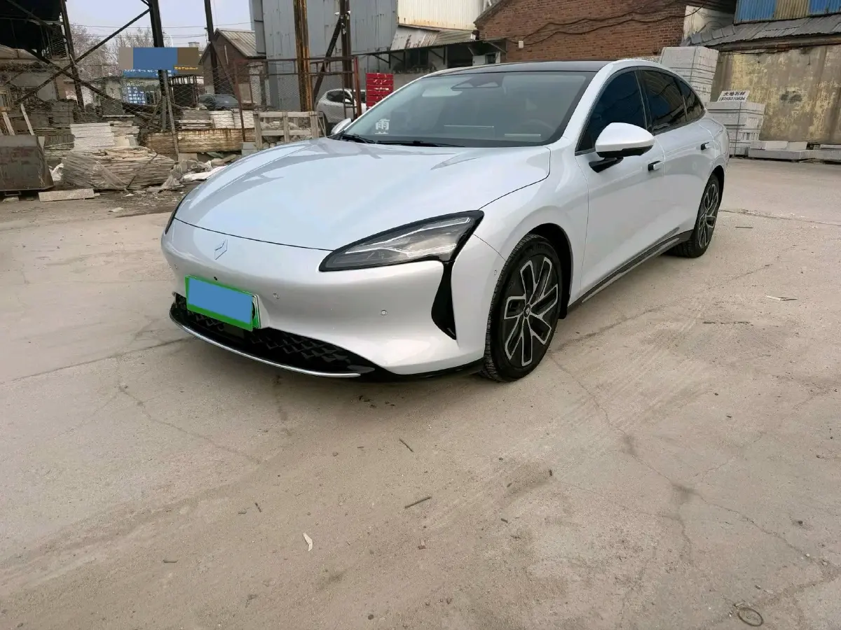 2025 BaoJun XiangJing BEV