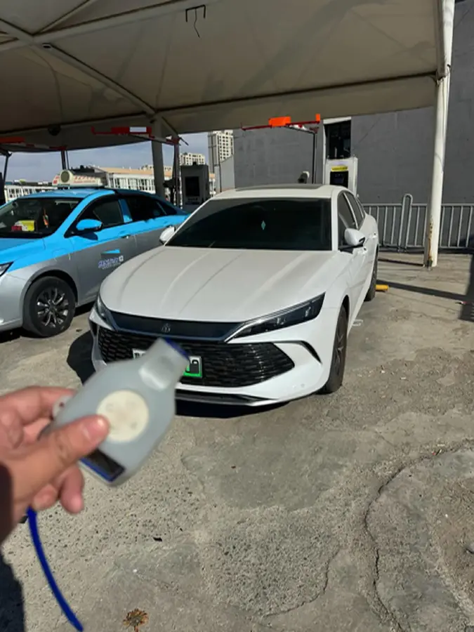 2024 BYD QinL 1.5L 101HP L4 E-CVT PHEV 15.87KWH