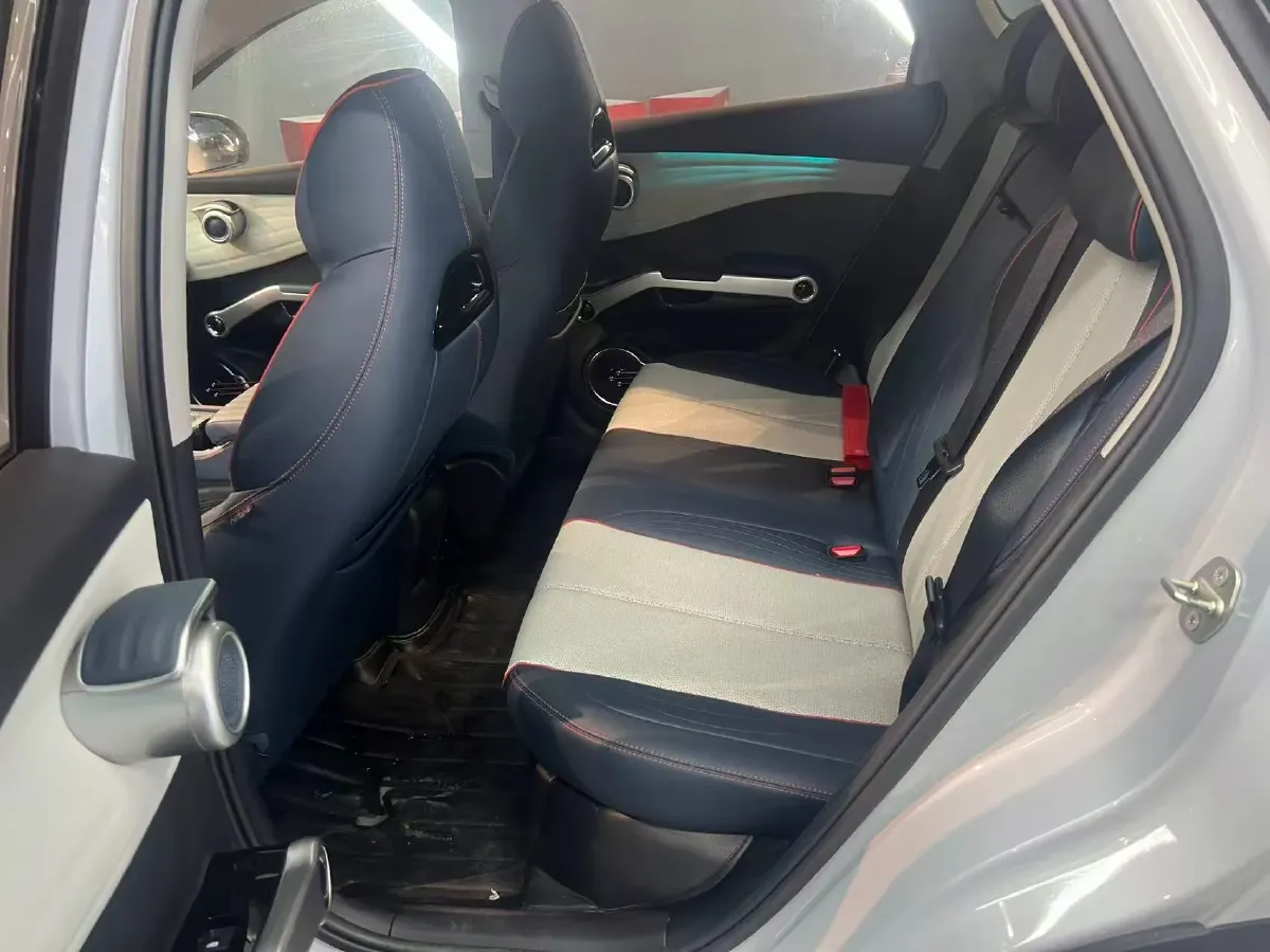 2022 Roewe RX5 MAX 1.5T 181HP L4 6AT,autocango,china used car exporter,china ev exporter,chinese used car exporter,chinese used ev exporter