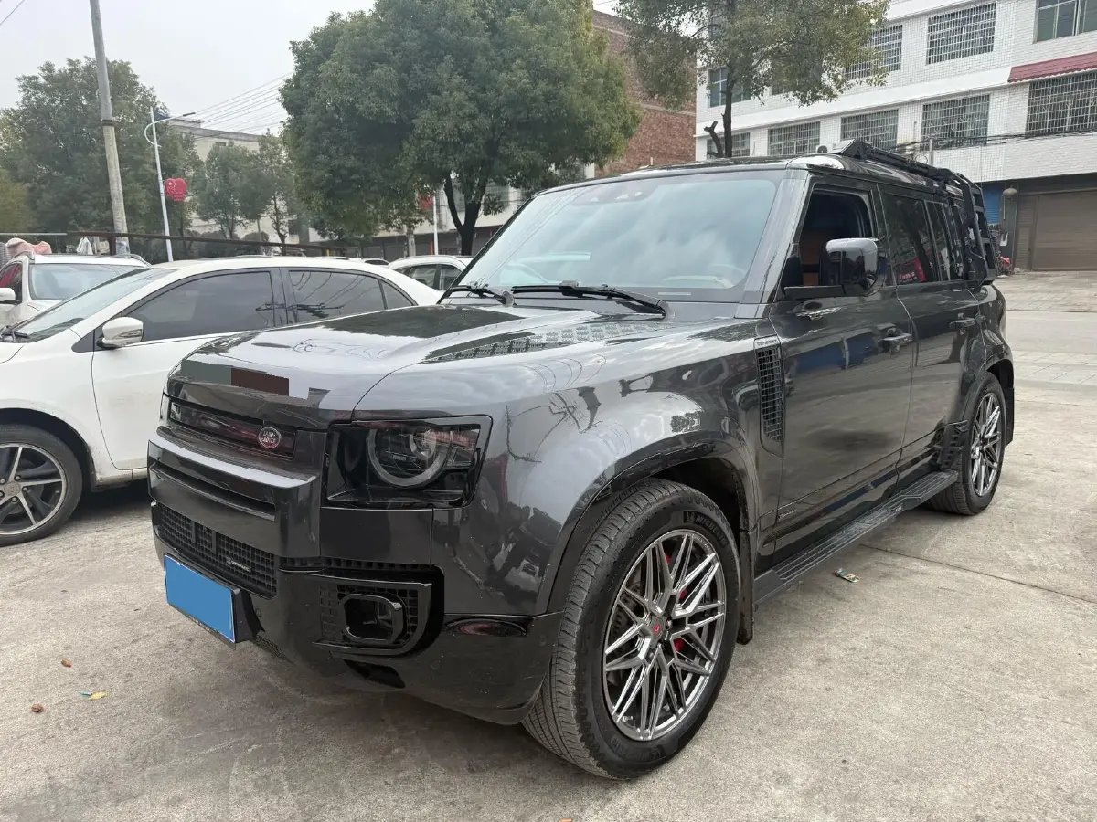 2024 Land Rover Defender 3.0T 400HP L6 8AT