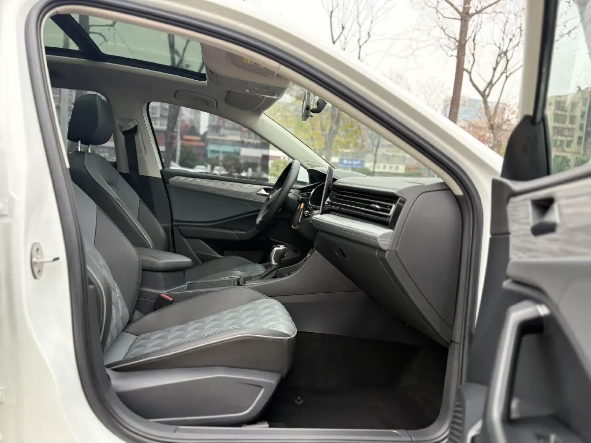 2023 Volkswagen Sagitar 1.4T 150HP L4 7DCT,autocango,china used car exporter,china ev exporter,chinese used car exporter,chinese used ev exporter