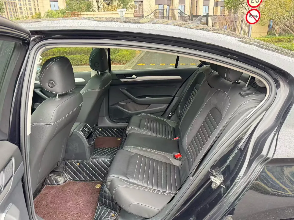 2020 Volkswagen Magotan 1.4T 150HP L4 7DCT,autocango,china used car exporter,china ev exporter,chinese used car exporter,chinese used ev exporter