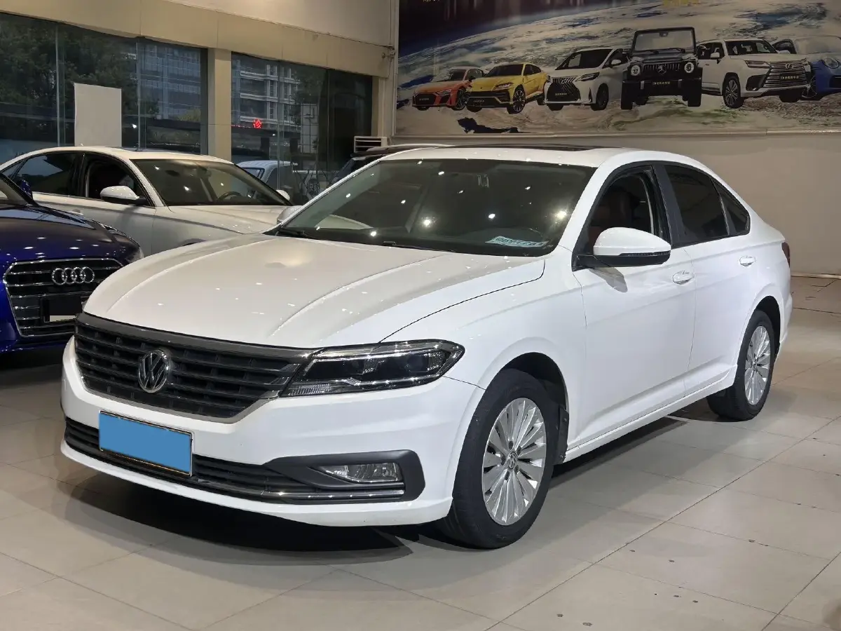 2019 Volkswagen Sagitar 1.2T 116HP L4 7DCT