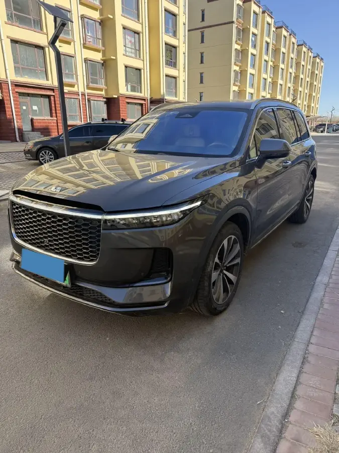 2021 Li ONE Range Extended 131HP REEV 40.5KWH